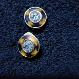 Vintage Women's Anne Klein Clip on Earrings.